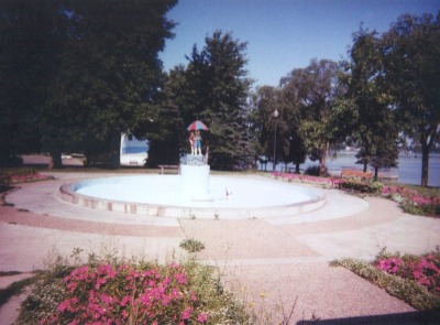 Sauk Centre park fountain