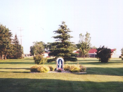 Sauk Centre Marian statue